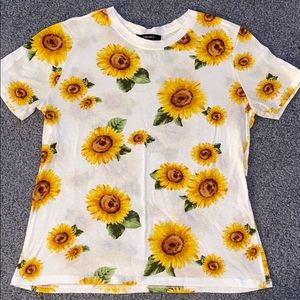 Sunflower T-shirt 🌻